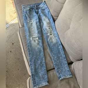 28x32 AMERICAN EAGLE JEANS